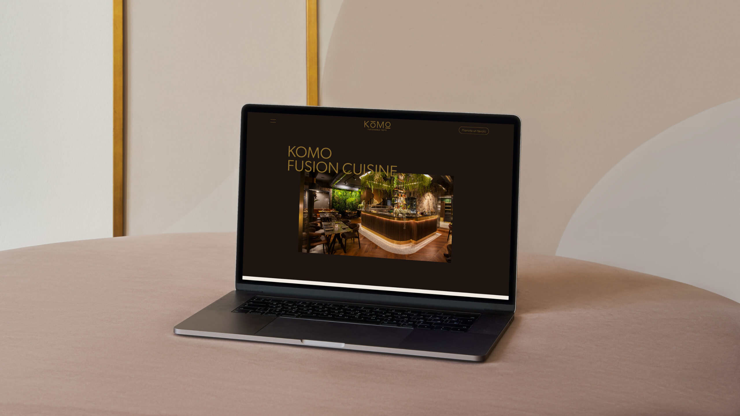 Homepage sito WordPress di Komo Restaurant